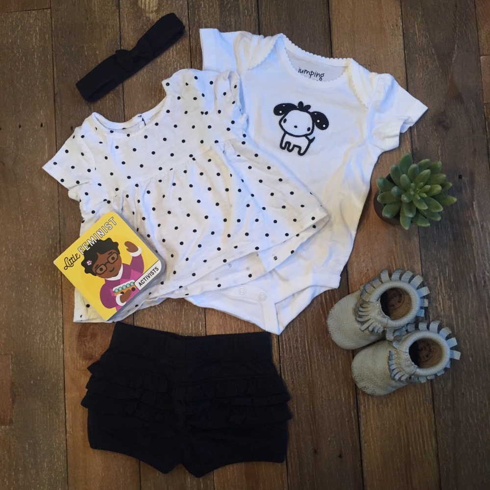 NWOT 4-piece dots & puppy set for baby